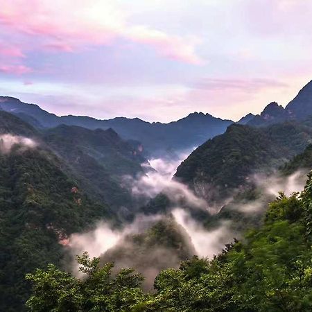 Wudangshan Tianle Hotel Shiyan  Ngoại thất bức ảnh