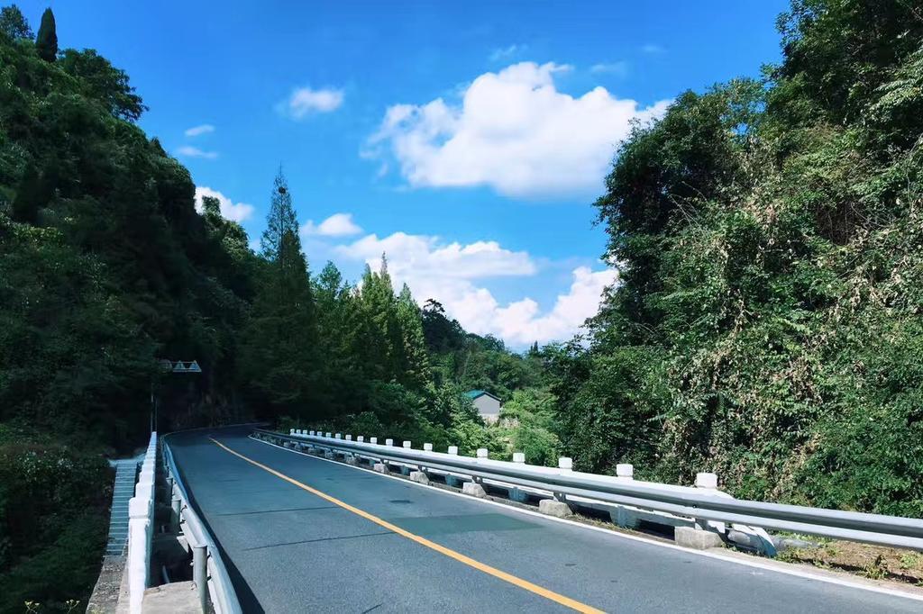 Wudangshan Tianle Hotel Shiyan  Ngoại thất bức ảnh